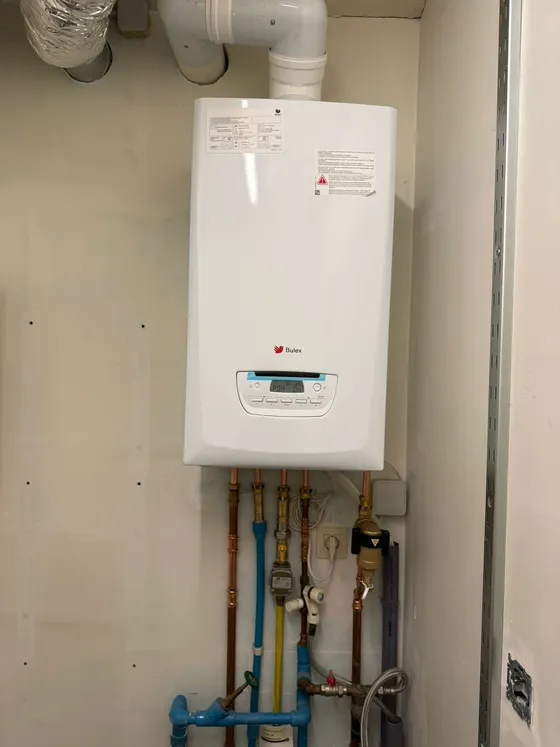 Bulex Thema Condens, pas geplaatst met nieuw leidingwerk, gaskraan en magnetietfilter